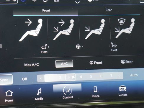 Used 2024 Chrysler Pacifica Touring-L FWD image 29