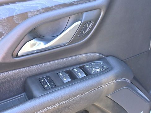 Certified 2022 GMC Yukon Denali image 30