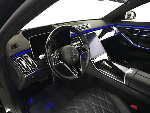 Used 2023 Mercedes-Benz S 580e 4MATIC Sedan image 9