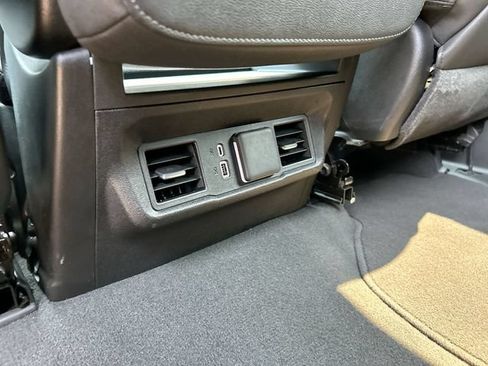 Used 2025 GMC Sierra 1500 SLT AWD/4WD image 21