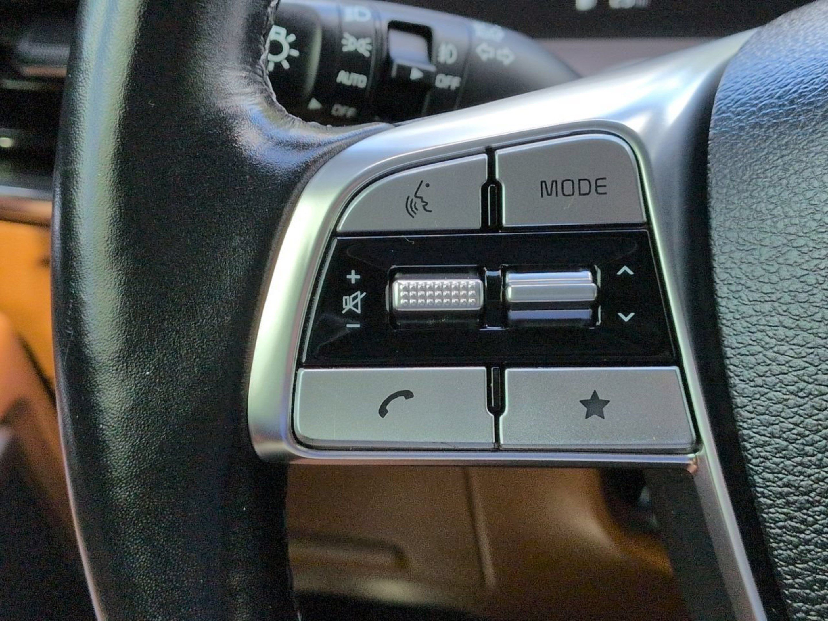Used 2023 Kia Telluride SX X-Pro AWD/4WD image 32