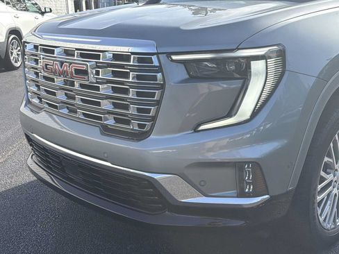 Used 2025 GMC Acadia Denali w/ Super Cruise Package FWD image 34