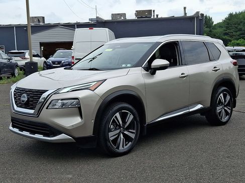 Certified 2023 Nissan Rogue Platinum w/ Platinum Premium Package AWD/4WD image 3