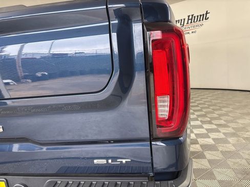 Used 2022 GMC Sierra 1500 SLT w/ SLT Convenience Package image 36