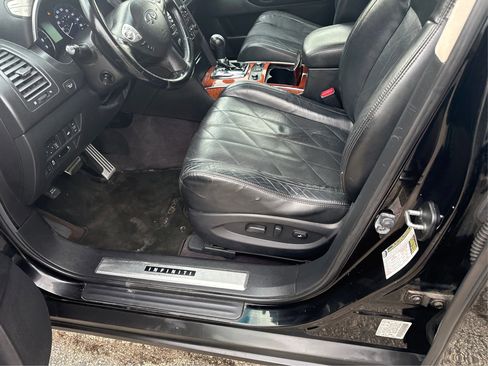 Used 2014 INFINITI QX70 AWD w/ Premium Package image 10