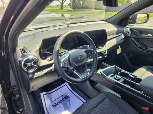 New 2026 Chevrolet Equinox LT image 19