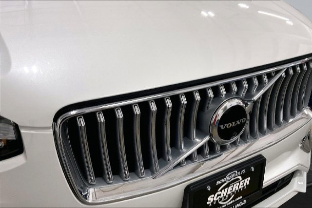 Certified 2024 Volvo XC90 B5 Plus w/ Protection Package Premier AWD/4WD image 32