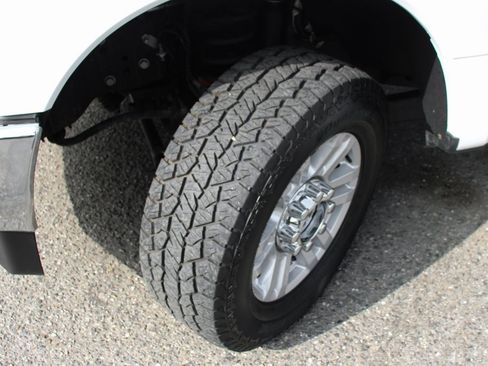 Used 2018 Ford F350 XLT image 41