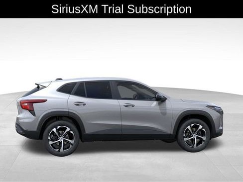 New 2026 Chevrolet Trax RS w/ Driver Confidence Package FWD image 6