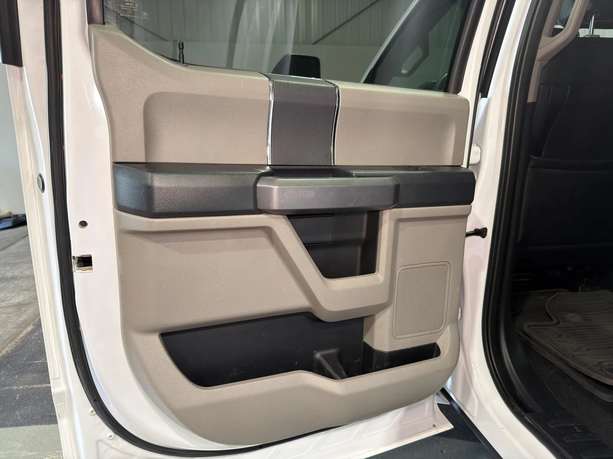 Used 2022 Ford F350 XLT w/ XLT Value Package AWD/4WD image 10