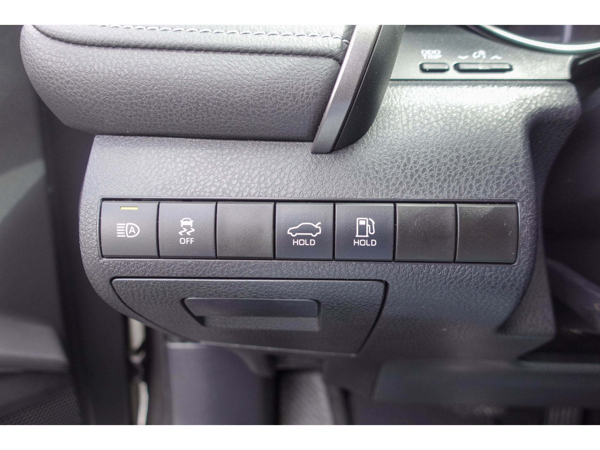 Used 2022 Toyota Camry SE FWD image 12