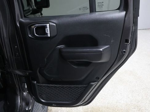 Used 2019 Jeep Wrangler Unlimited Sport image 20
