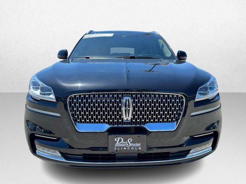Certified 2023 Lincoln Aviator Reserve w/ Equipment Group 201A AWD/4WD image 2