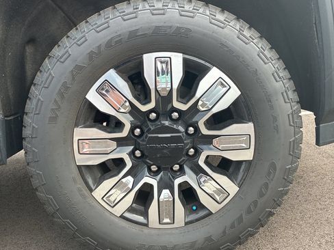 Used 2025 GMC Sierra 2500 Denali w/ Snow Plow Prep/Camper Package AWD/4WD image 14