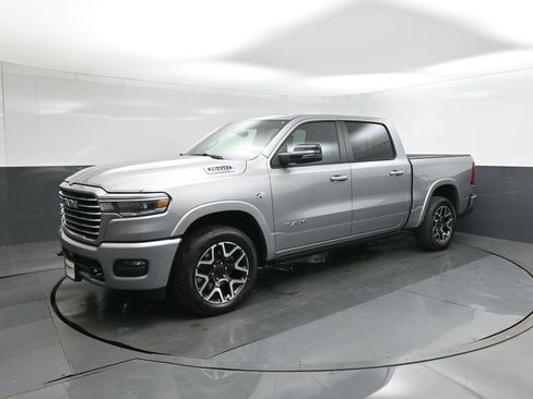 New 2026 RAM 1500 Laramie AWD/4WD image 34