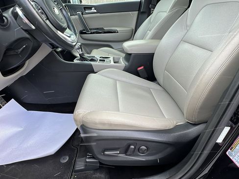 Used 2021 Kia Sportage S w/ S AWD Premium Package image 24