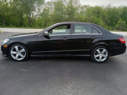 Used 2010 Mercedes-Benz E 350 4MATIC Sedan image 4