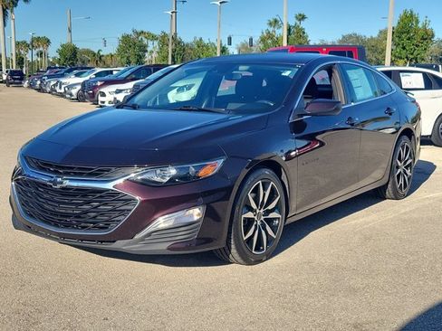 Used 2021 Chevrolet Malibu RS image 3
