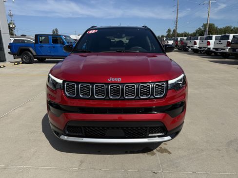 Used 2025 Jeep Compass Limited w/ Elite Group AWD/4WD image 35