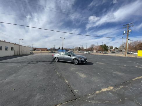 Used 2025 Nissan Altima 2.5 SV image 10