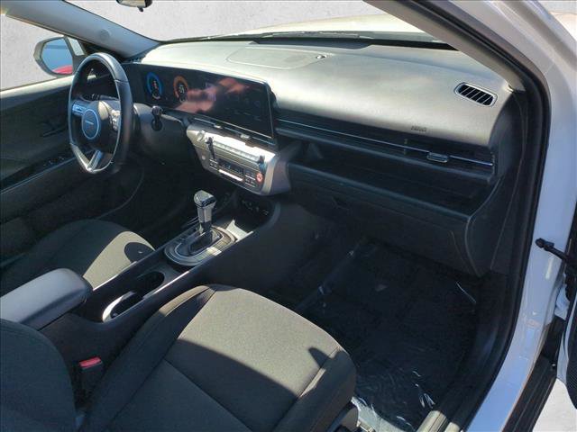 Used 2025 Hyundai Kona SEL FWD image 21