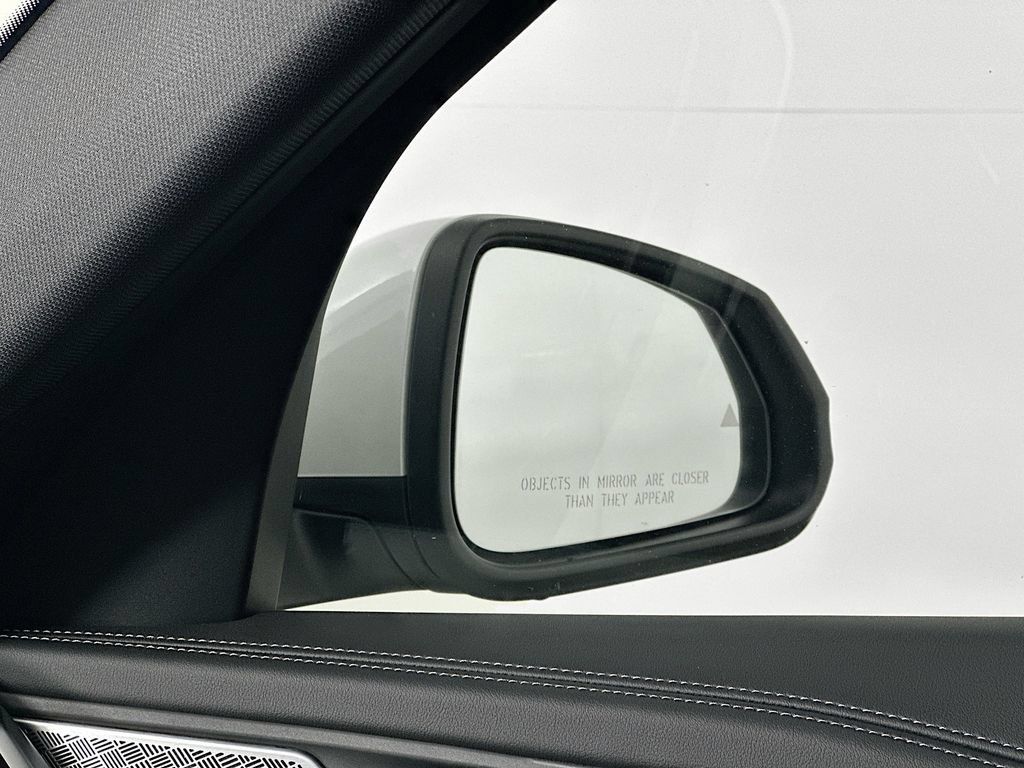 Used 2025 BMW X1 xDrive28i AWD/4WD image 24