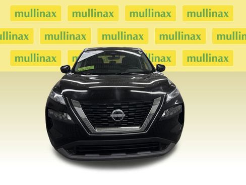 Used 2023 Nissan Rogue S image 15