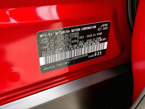 Used 2023 Mitsubishi Outlander SEL image 36