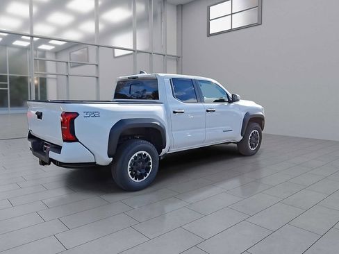 New 2025 Toyota Tacoma TRD Off-Road image 8