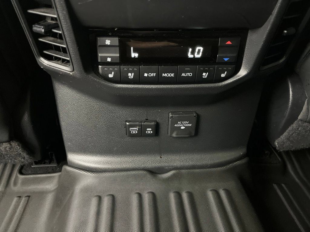 Used 2024 Toyota Sequoia Capstone AWD/4WD image 27