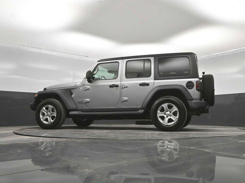 Used 2018 Jeep Wrangler Unlimited Sport S AWD/4WD image 35