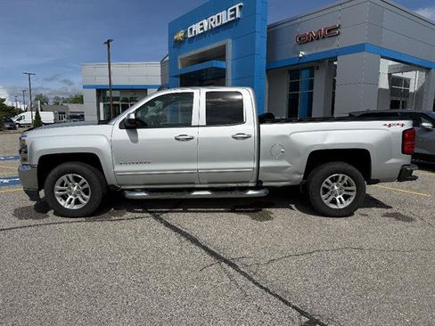 Used 2017 Chevrolet Silverado 1500 LT w/ All Star Edition AWD/4WD image 3