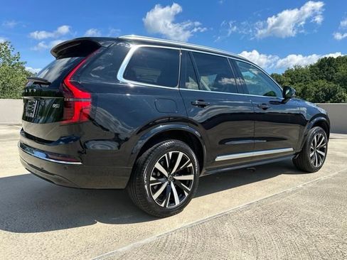 Certified 2025 Volvo XC90 B5 Core AWD/4WD image 9