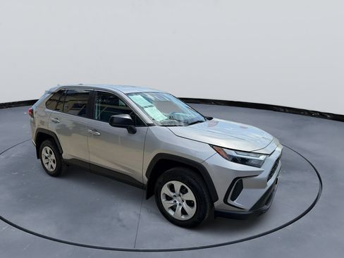 Used 2023 Toyota RAV4 LE FWD image 3