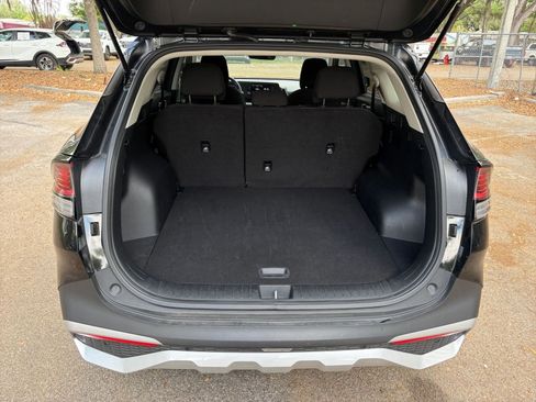 Used 2025 Kia Sportage LX AWD/4WD image 28