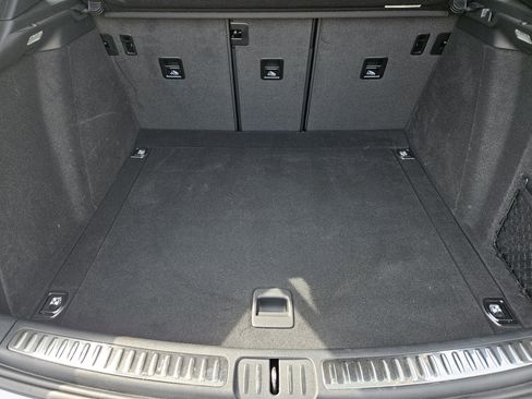 Certified 2025 Porsche Macan image 31