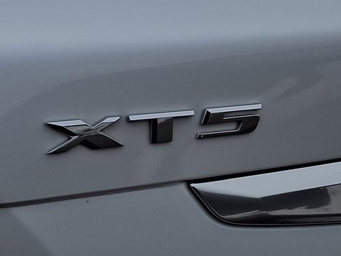 Used 2023 Cadillac XT5 Premium Luxury image 33