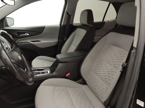 Used 2021 Chevrolet Equinox LT FWD image 17
