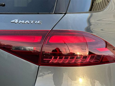 Used 2024 Mercedes-Benz GLE 450e 4MATIC image 30