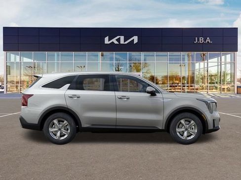 New 2026 Kia Sorento LX FWD image 7