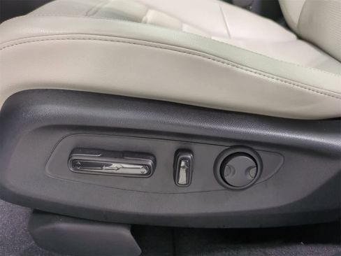 Used 2023 Honda CR-V EX-L image 17