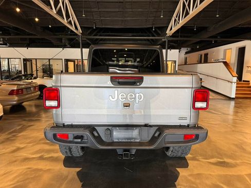 Used 2020 Jeep Gladiator Overland w/ Trailer Tow Package image 4
