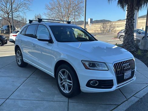 Used 2017 Audi Q5 2.0T Premium image 3