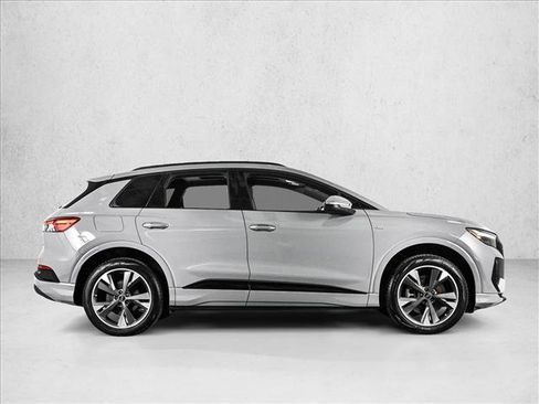 Used 2024 Audi Q4 e-tron Premium AWD/4WD image 4
