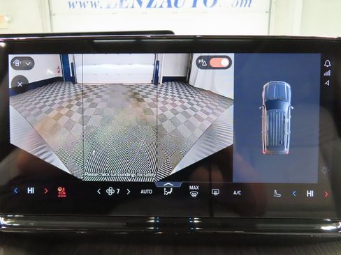 Used 2025 Ford Expedition Max Platinum w/ Platinum Ultimate Package image 23