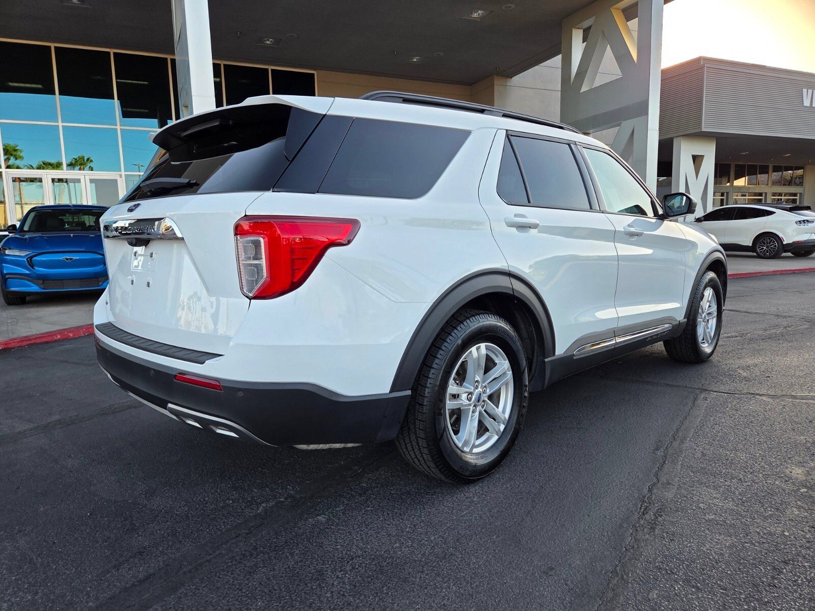 Certified 2023 Ford Explorer XLT w/ Equipment Group 202A RWD image 6