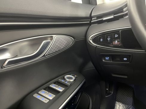 Used 2025 Genesis GV70 2.5T image 26