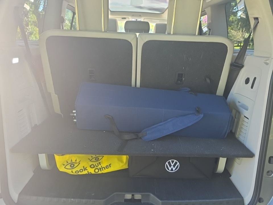 Used 2025 Volkswagen ID. Buzz 1st Edition RWD image 12