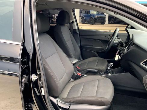 Used 2020 Hyundai Accent SEL image 8