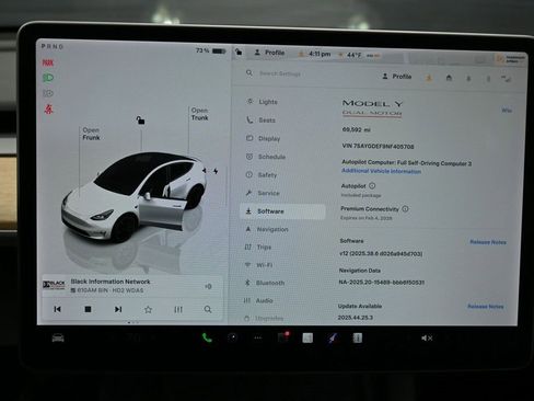 Used 2022 Tesla Model Y Performance image 29